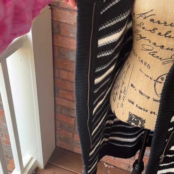 Yuka Wool Striped Diagonal Zip Up Cardigan Sweater Duster - Picture 8 of 12